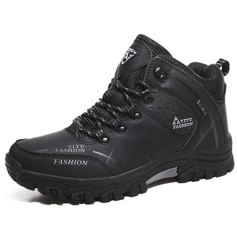 Bota outdoor negro sin forro